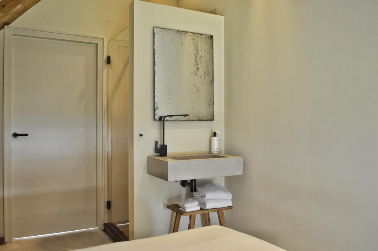 Van Heeckeren Apartments & Suites Buren Бурен Екстериор снимка