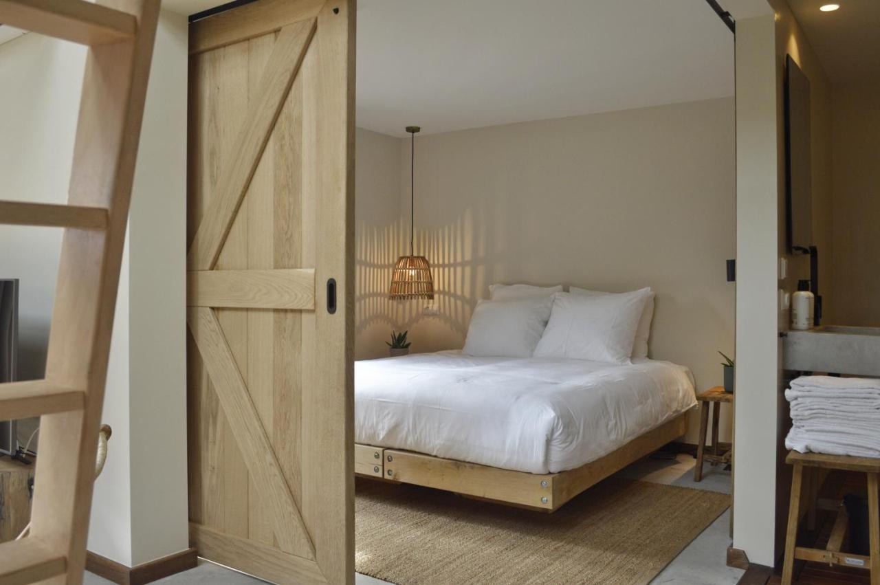 Van Heeckeren Apartments & Suites Buren Бурен Екстериор снимка