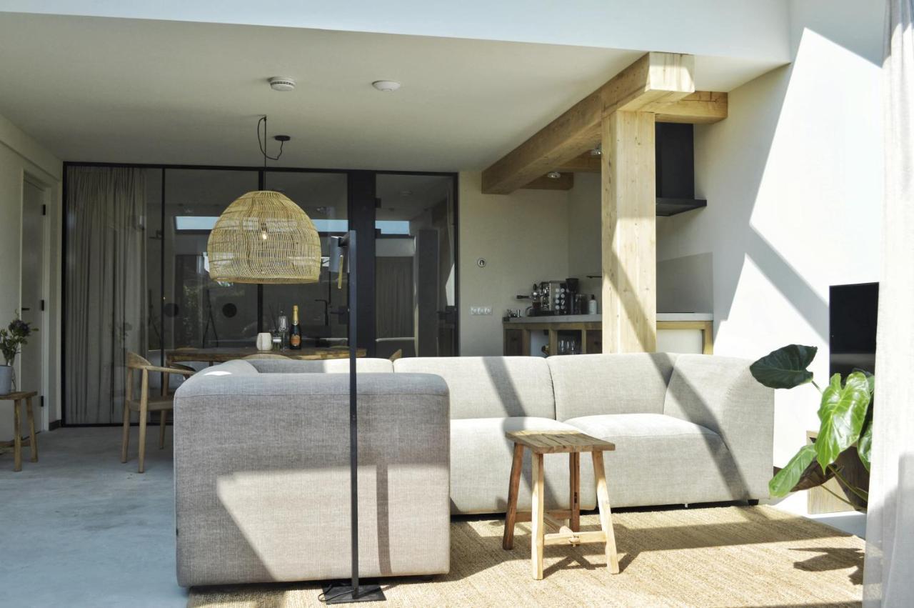 Van Heeckeren Apartments & Suites Buren Бурен Екстериор снимка