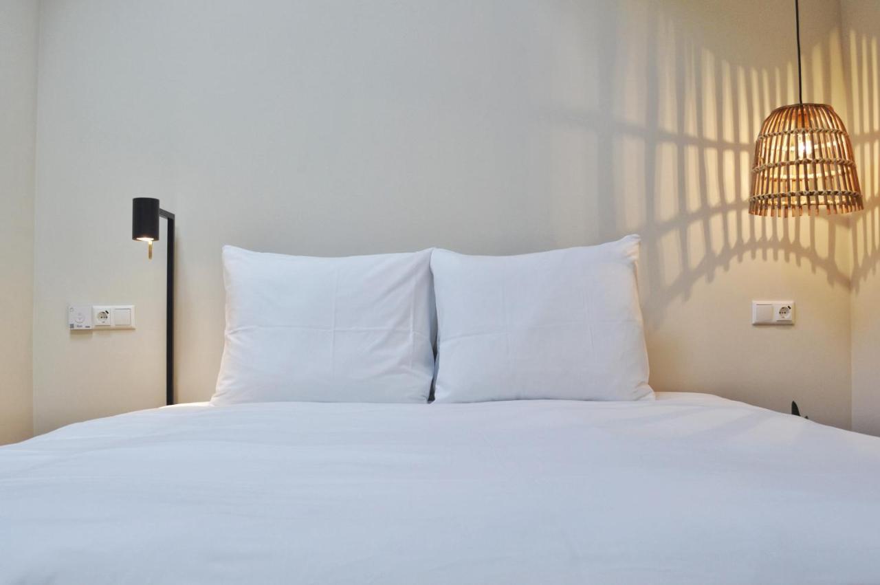 Van Heeckeren Apartments & Suites Buren Бурен Екстериор снимка